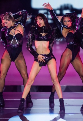 Lisa_-_Victoria_s_Secret_Fashion_Show_Performance_2024_2814629.jpg