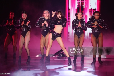 Lisa_-_Victoria_s_Secret_Fashion_Show_Performance_2024_282829.jpg