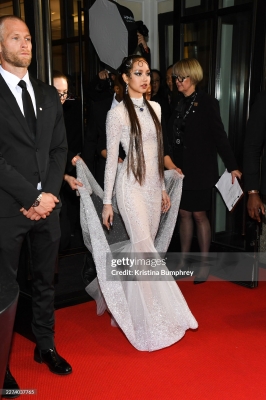 Click to view full size image
==============
Met_Gala_Celebrating_Costume_Art_-_Arrivals___Departures2026_28229.jpg Met_Gala_Celebrating_Costume_Art_-_Arrivals___Departures2026_28229.jpg