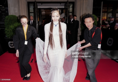 Click to view full size image
==============
Met_Gala_Celebrating_Costume_Art_-_Arrivals___Departures2026_28829.jpg Met_Gala_Celebrating_Costume_Art_-_Arrivals___Departures2026_28829.jpg