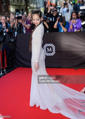 Click to view full size image
==============
Met_Gala_Celebrating_Costume_Art_-_Arrivals___Departures2026__28329.jpg Met_Gala_Celebrating_Costume_Art_-_Arrivals___Departures2026__28329.jpg