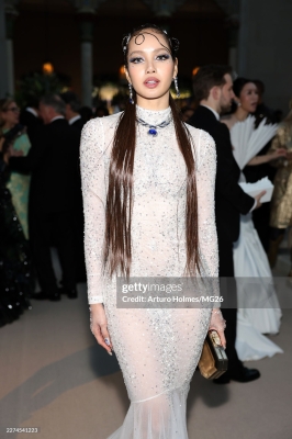 Click to view full size image
==============
Met_Gala_Celebrating_Costume_Art_-_Inside_2026_28229~0.jpg Met_Gala_Celebrating_Costume_Art_-_Inside_2026_28229~0.jpg
