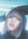 LALISA_-_PB_Black_Version_283229.jpg